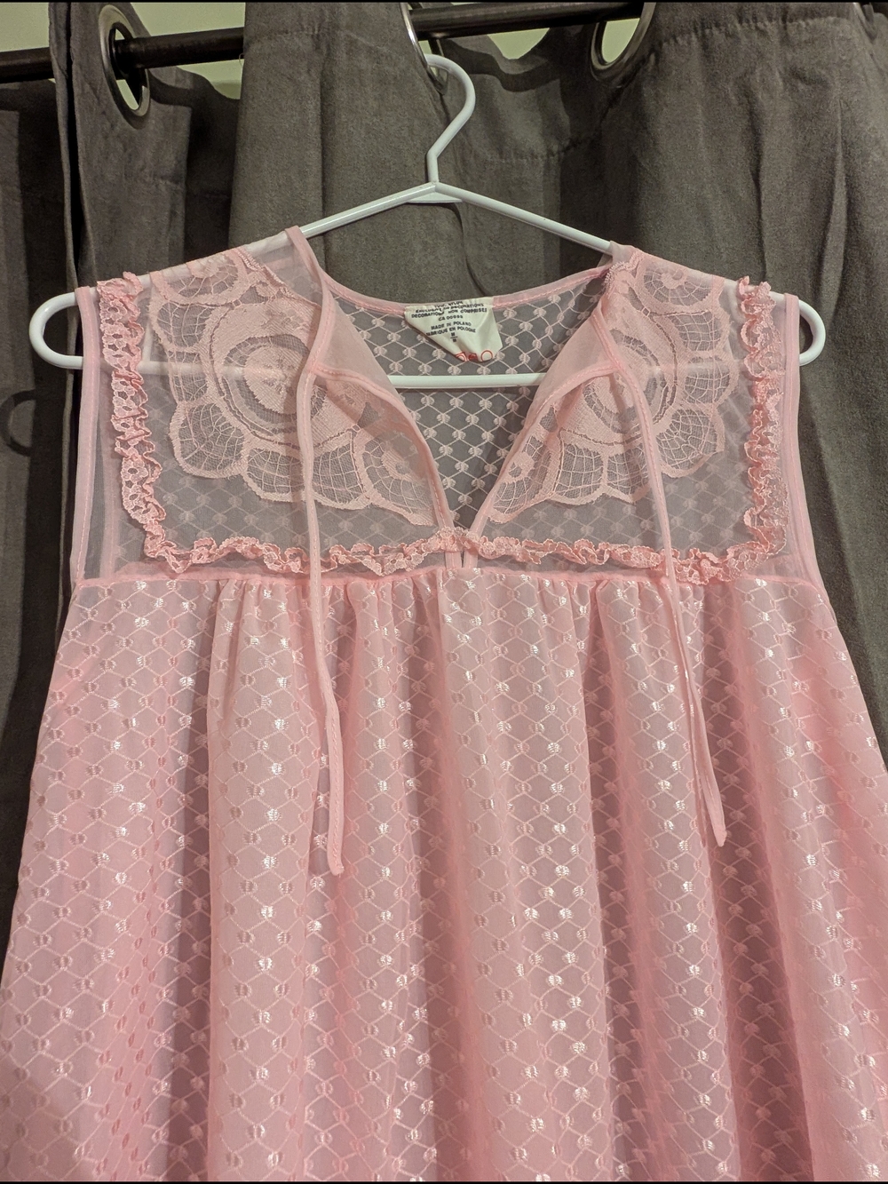 Delicate Pink Night Gown with Robe - Picture 2 of 8